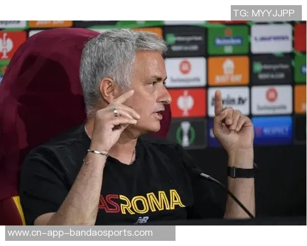 穆里尼奥谈跨年与穿蓝内裤的无所谓态度引发热议