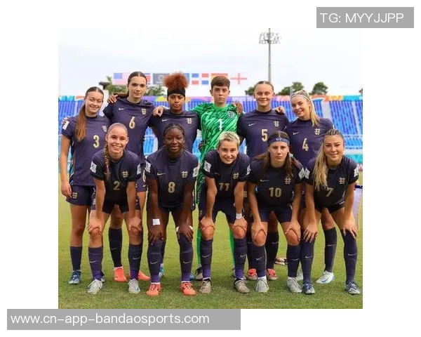 菲尔琼斯称罗杰斯表现优于贝林应该入选英格兰国家队名单